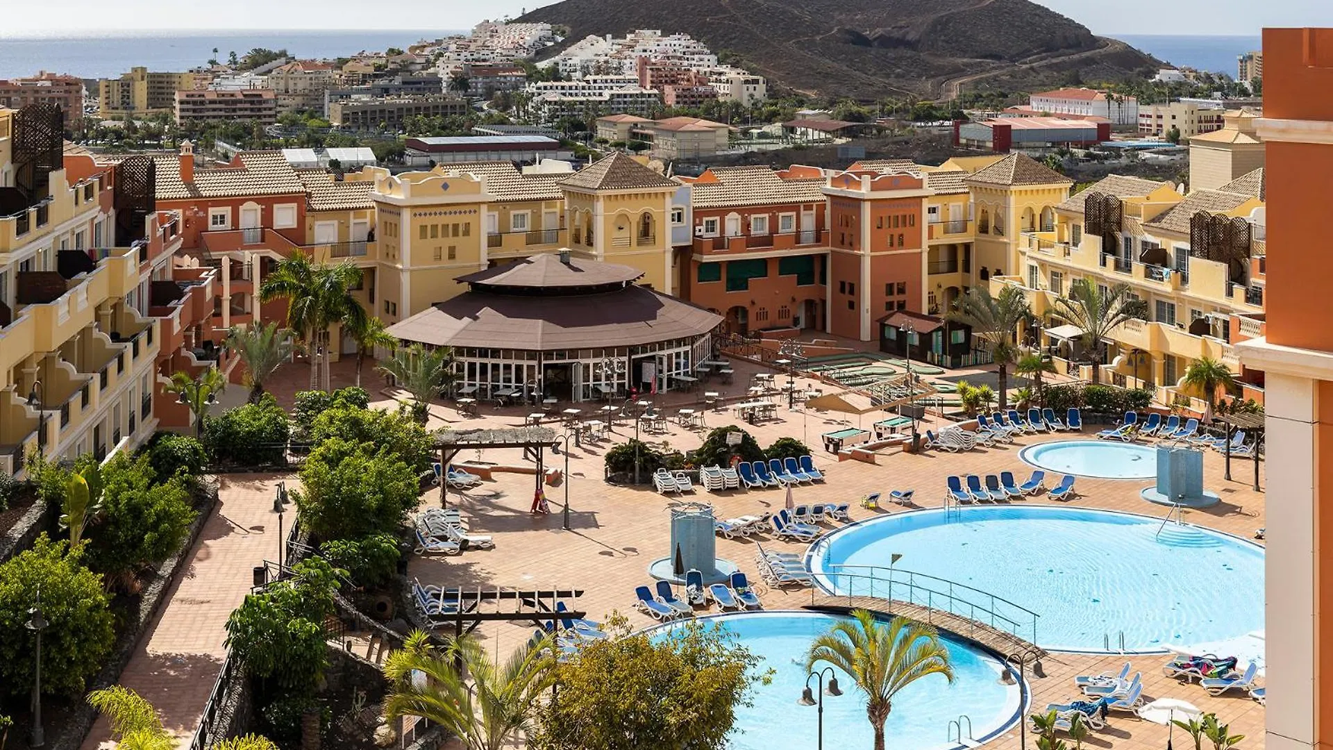 Emilia - Los Cristianos, Heated Pool, Spacious Terrace, Fibre Net, Tv Channels